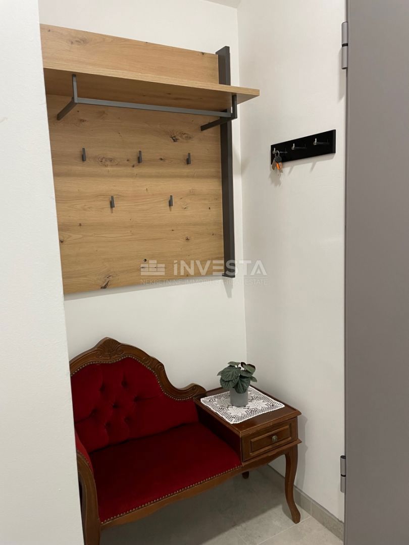 Centro di Pola, due nuovi appartamenti arredati e un garage