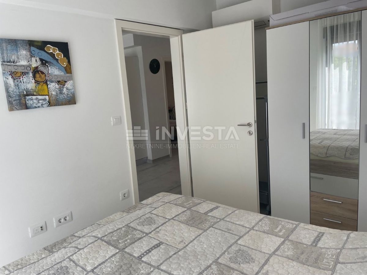 Centro di Pola, due nuovi appartamenti arredati e un garage