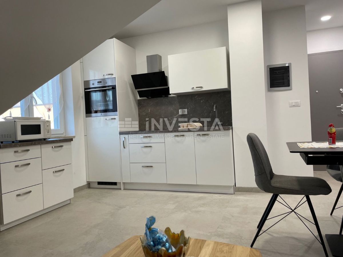 Centro di Pola, due nuovi appartamenti arredati e un garage