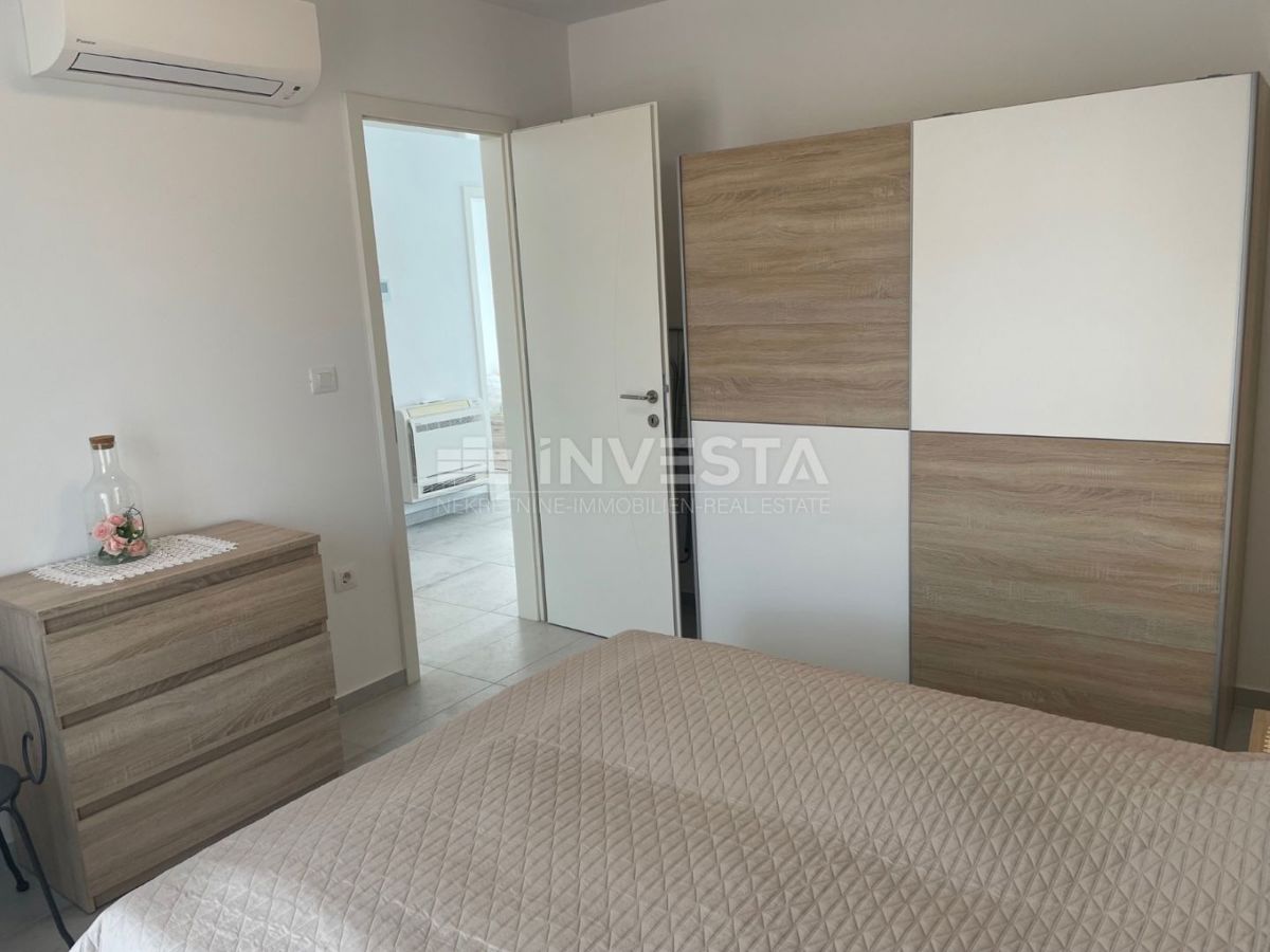 Centro di Pola, due nuovi appartamenti arredati e un garage