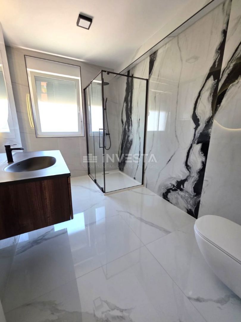 Zona di Fažana, appartamento bilocale in nuova costruzione con permesso di abitabilità