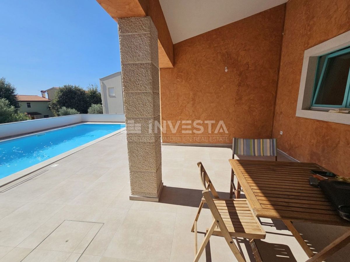 Barbariga, Villa in Stile Toscano con Piscina nel Mediterraneo, Vista Mare