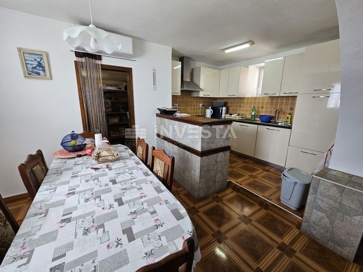 Vodnjan, casa familiare ristrutturata con 3 camere da letto