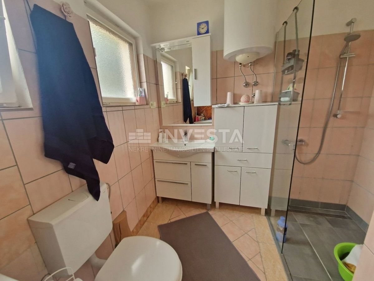 Zona Fasana, palazzina con 4 unità abitative, vicino al mare