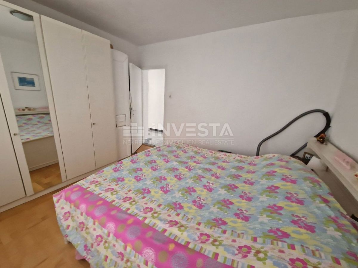 Zona Fasana, palazzina con 4 unità abitative, vicino al mare