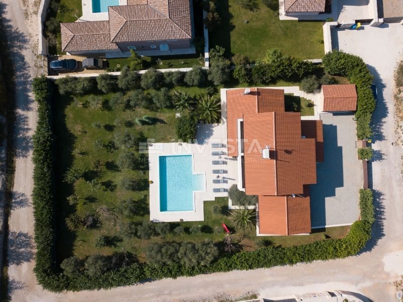 Dintorni di Svetvinčent, villa di lusso con piscina e ampio giardino