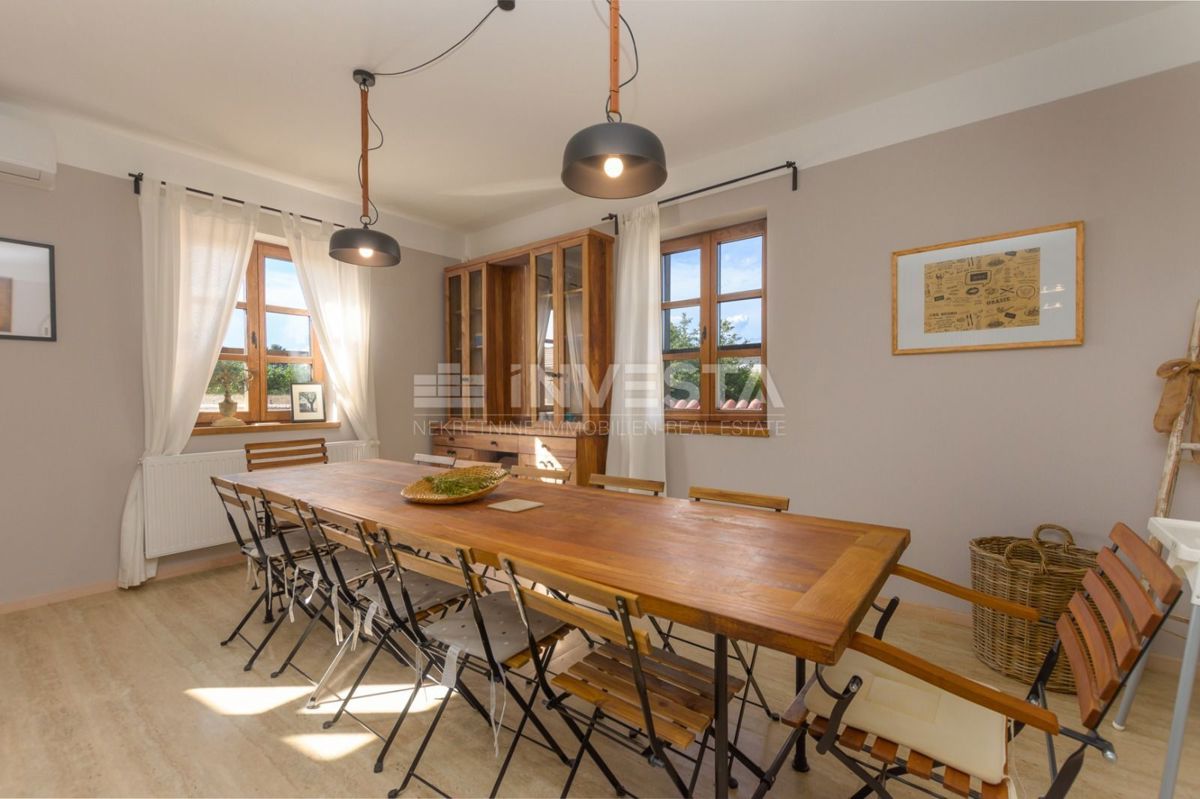 Dintorni di Dignano, Villa rustica di lusso con piscina