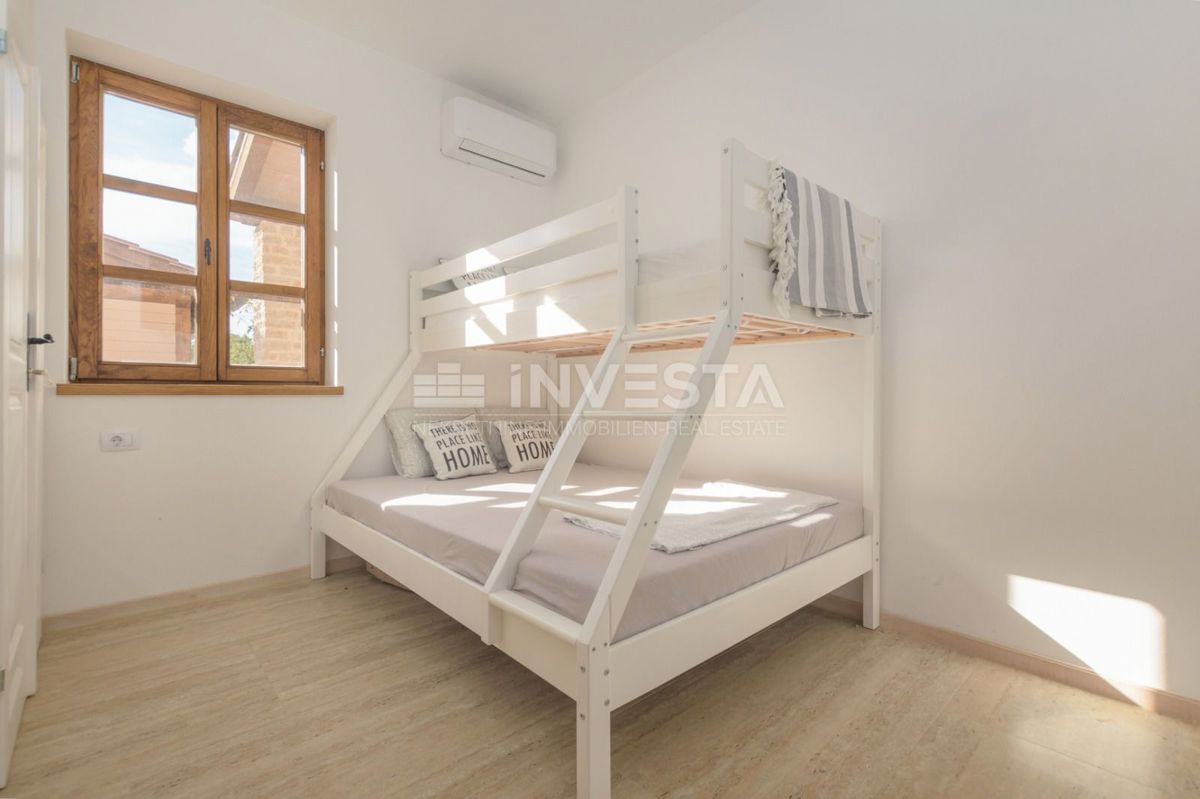 Dintorni di Dignano, Villa rustica di lusso con piscina