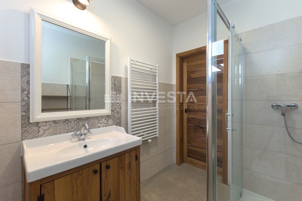 Dintorni di Dignano, Villa rustica di lusso con piscina