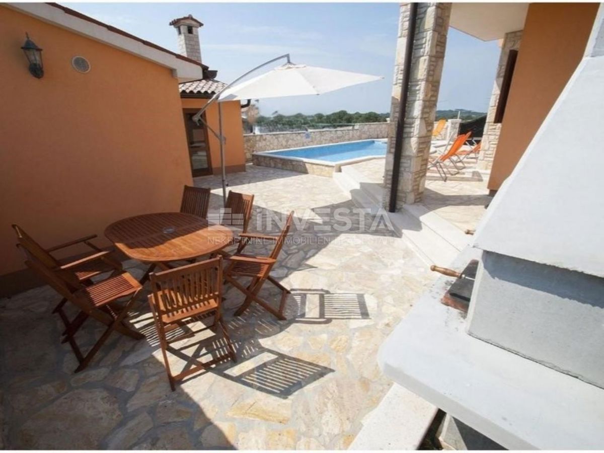 Villa indipendente con piscina nei dintorni di Barban