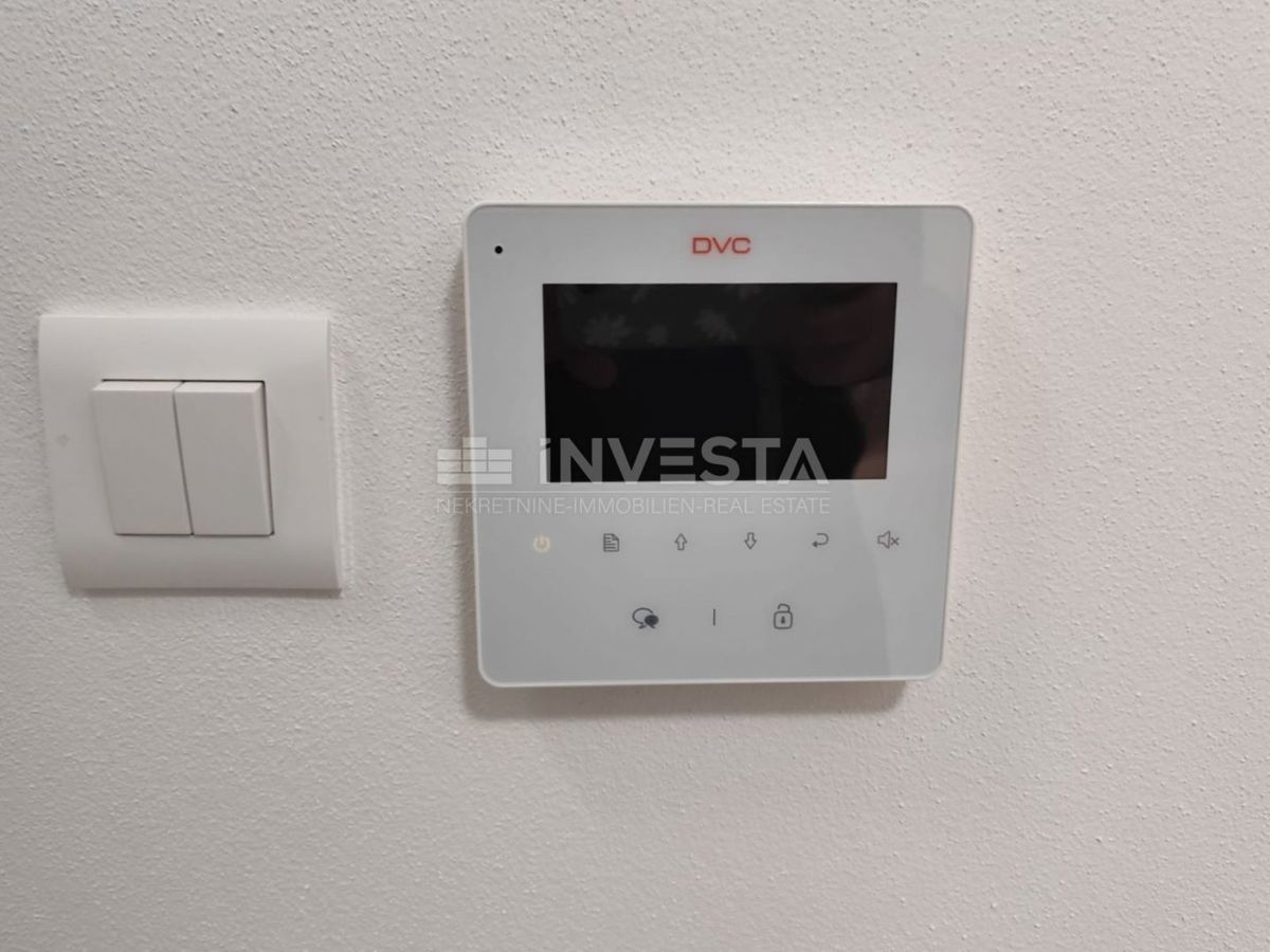 Appartamento con 2 camere da letto, terrazza, parcheggio, vicino al mare e a Fasana