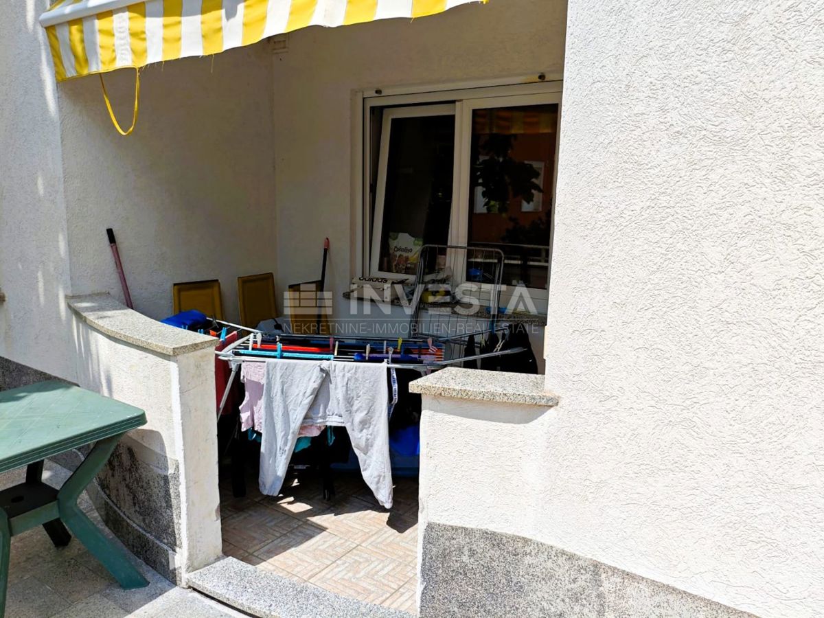 Valdebek – Appartamento al piano terra, 2 camere da letto, posto auto in garage