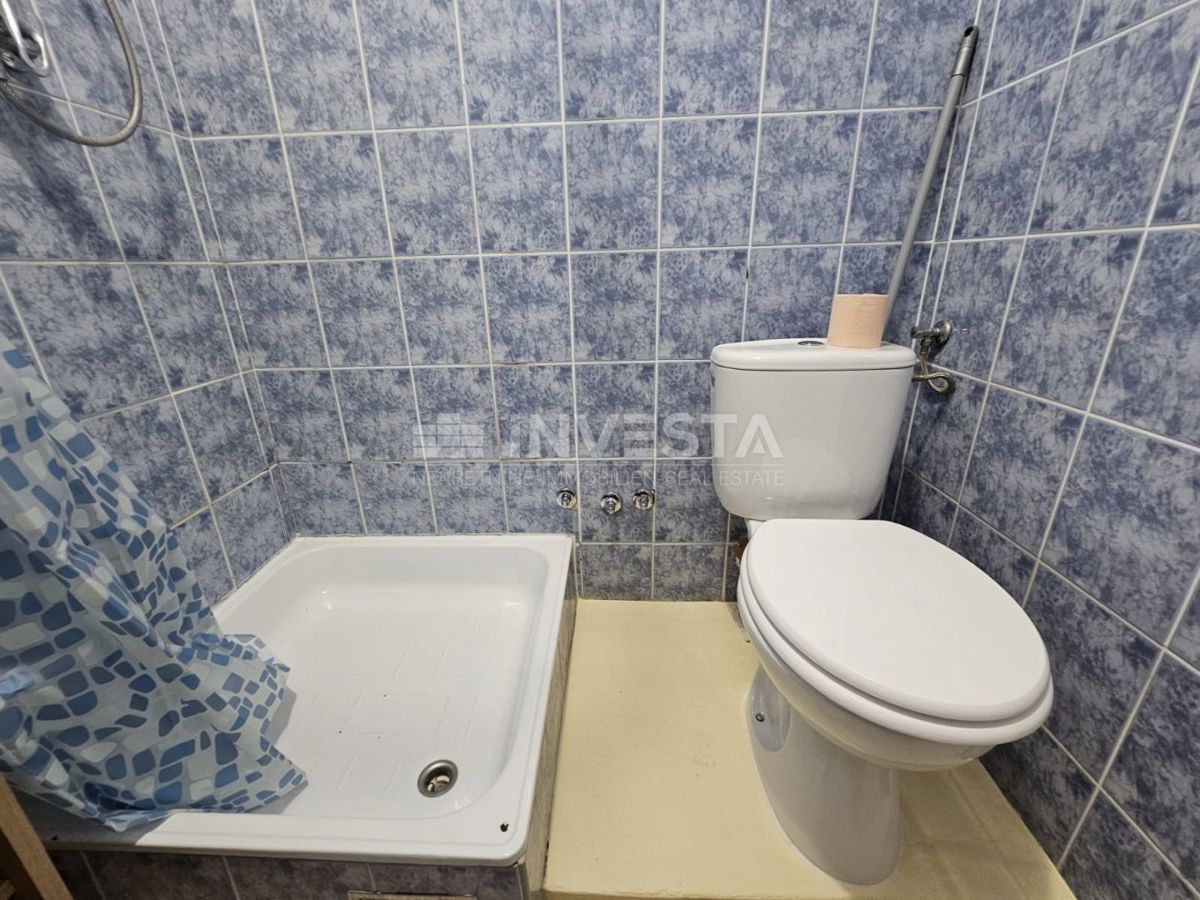 Medulin, appartamento al piano terra, terrazza, piscina