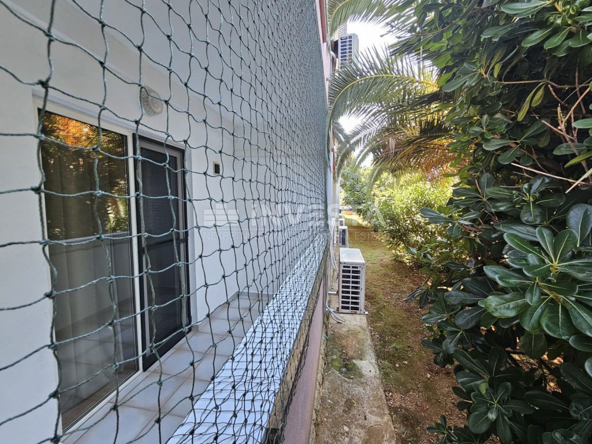 Medulin, appartamento al piano terra, terrazza, piscina