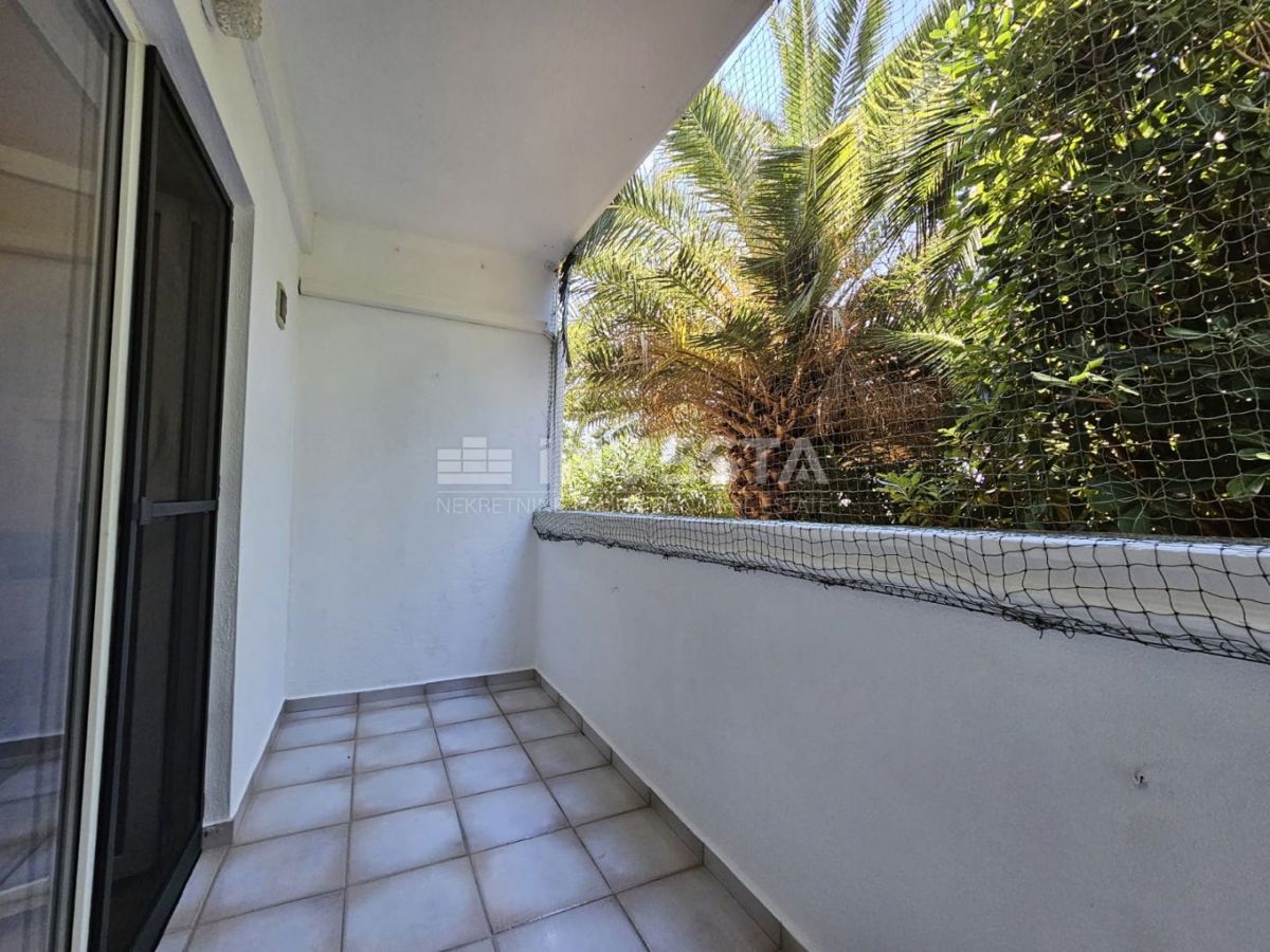 Medulin, appartamento al piano terra, terrazza, piscina