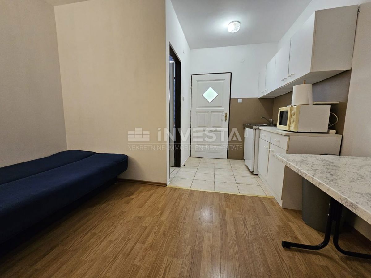 Medulin, appartamento al piano terra, terrazza, piscina