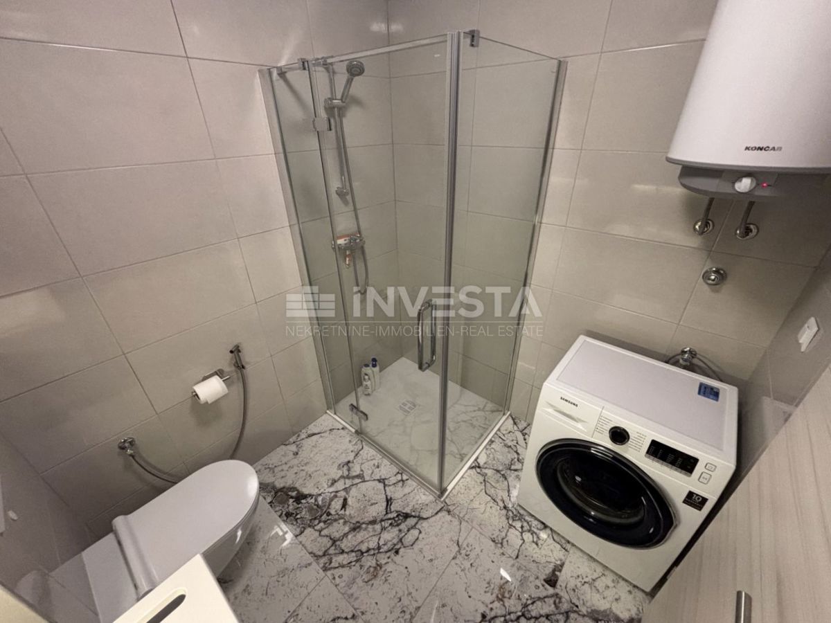 Peroi, appartamento nuovo arredato con vista parziale sul mare