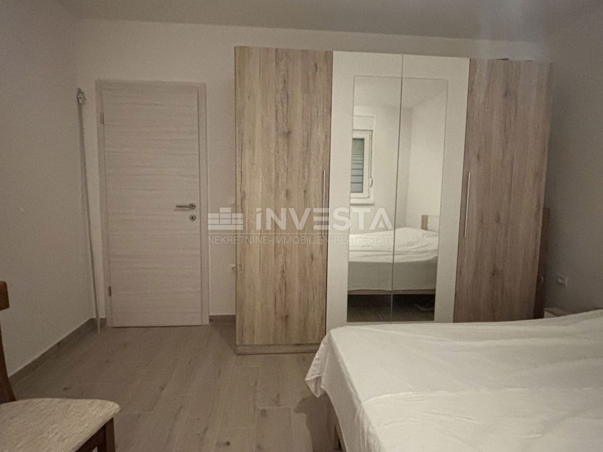 Peroi, appartamento nuovo arredato con vista parziale sul mare