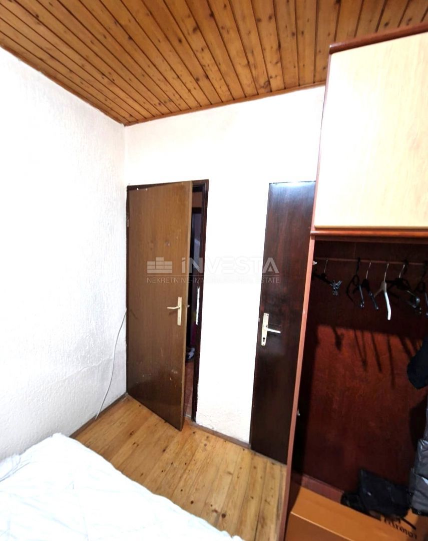 Appartamento nel centro città, piano terra, due camere da letto.