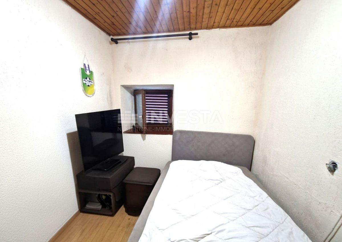 Appartamento nel centro città, piano terra, due camere da letto.