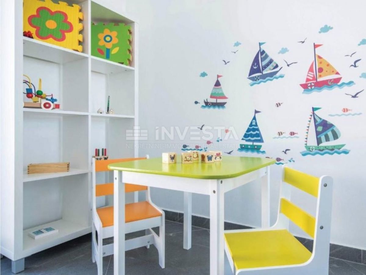 Villa con piscina, vista mare e appartamento aggiuntivo