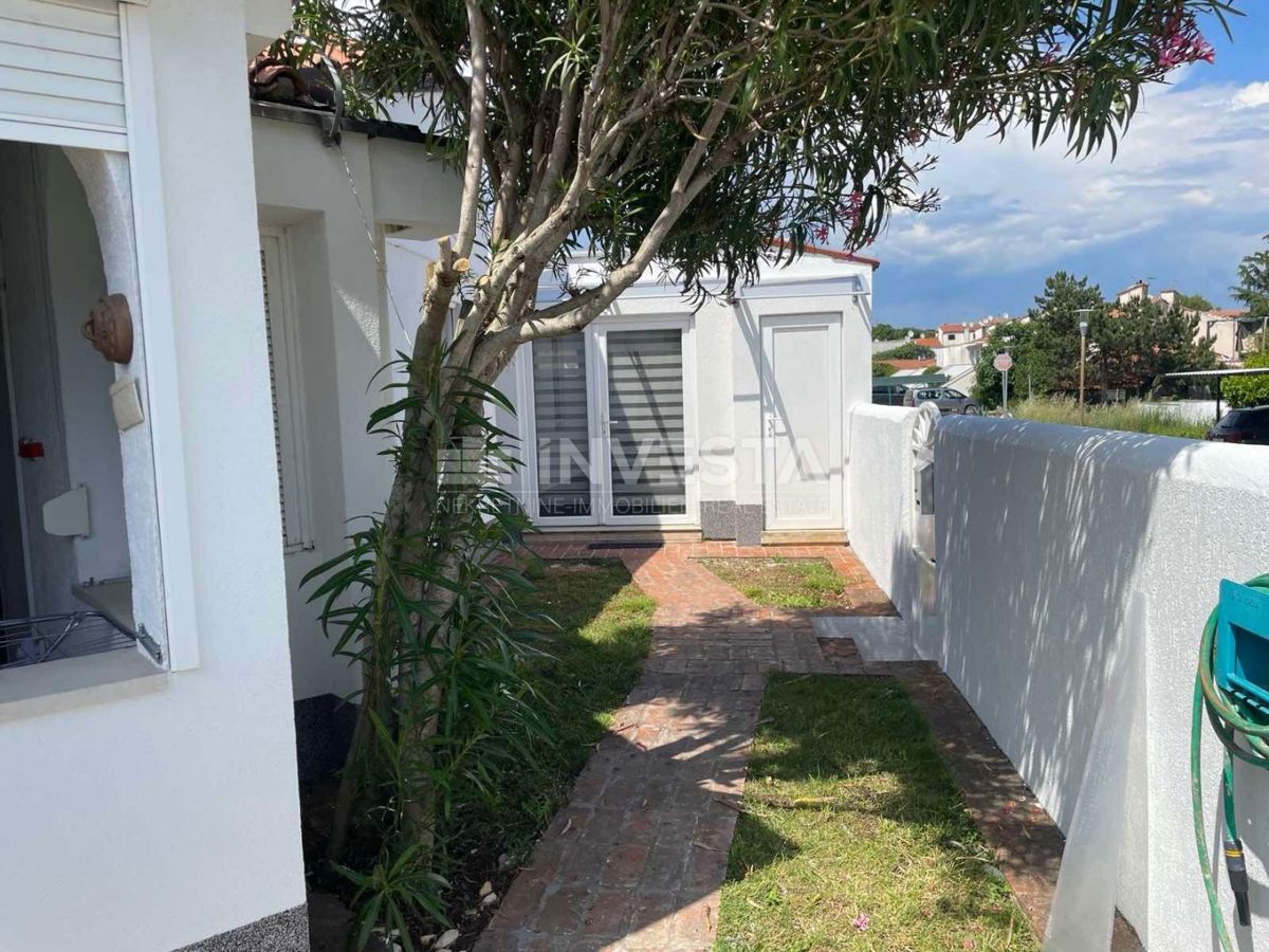 Barbariga, casa al piano terra con parcheggio, superficie 90m²