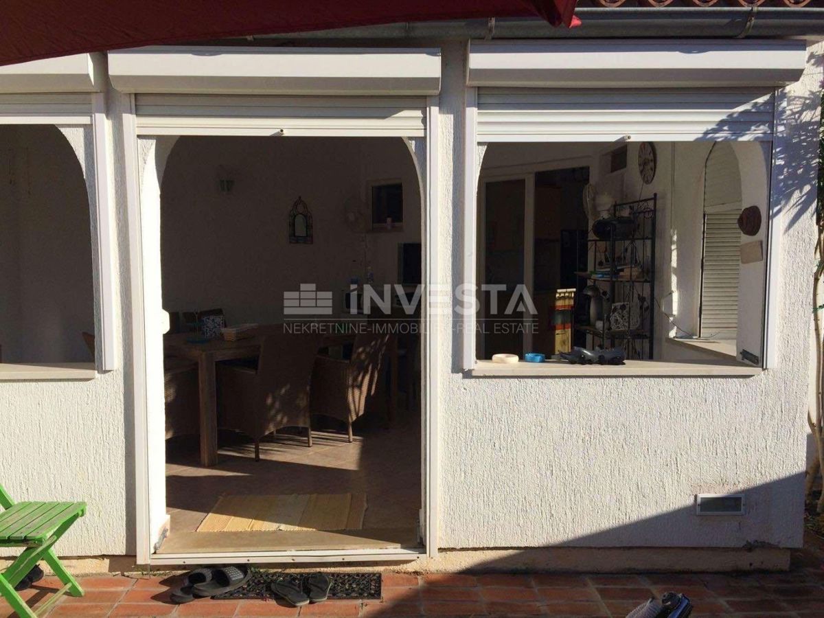 Barbariga, casa al piano terra con parcheggio, superficie 90m²