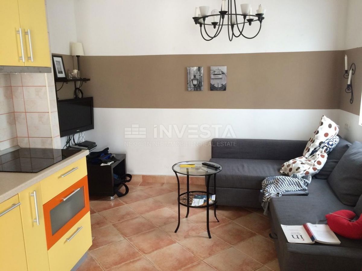 Barbariga, casa al piano terra con parcheggio, superficie 90m²