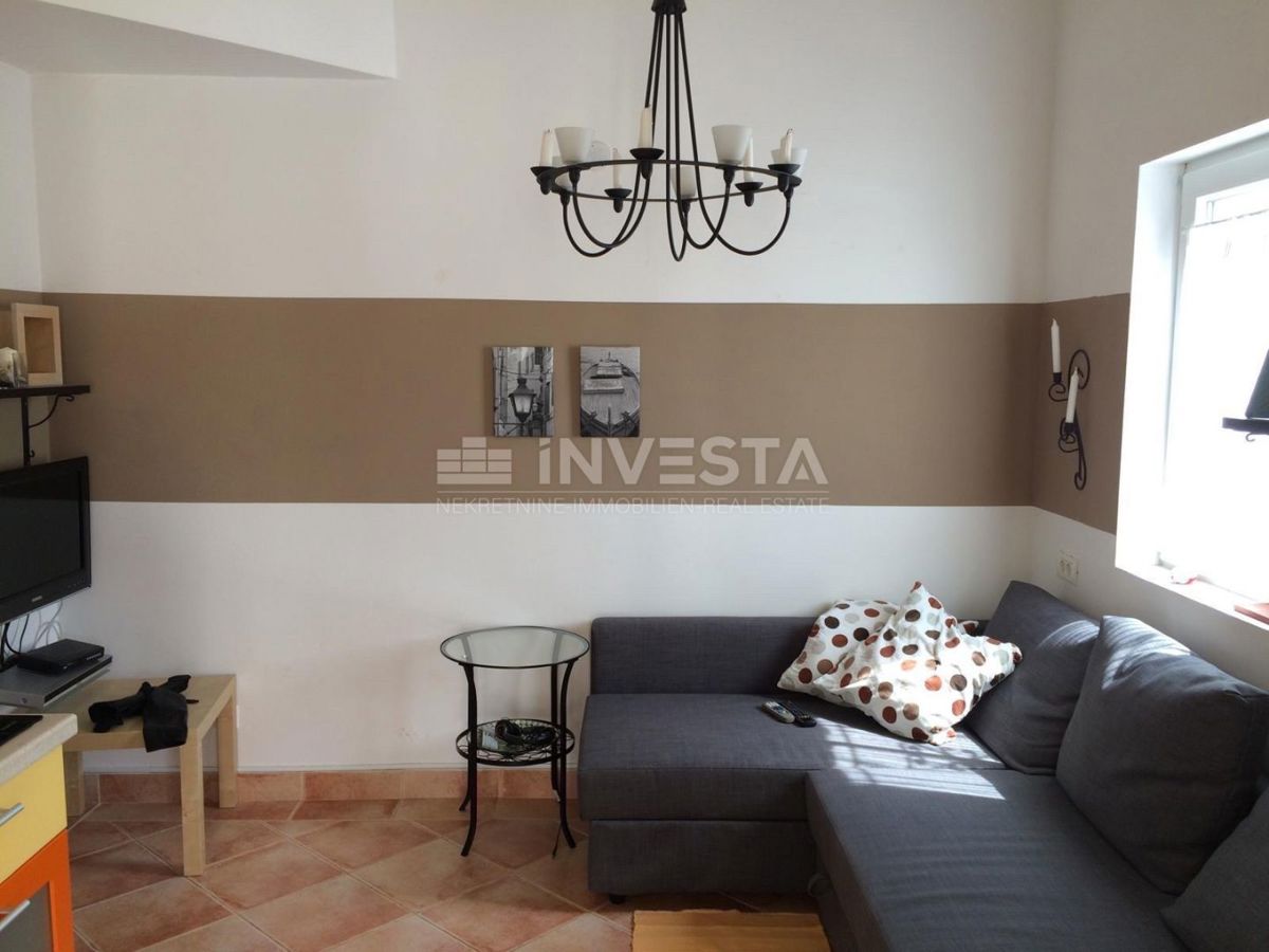 Barbariga, casa al piano terra con parcheggio, superficie 90m²