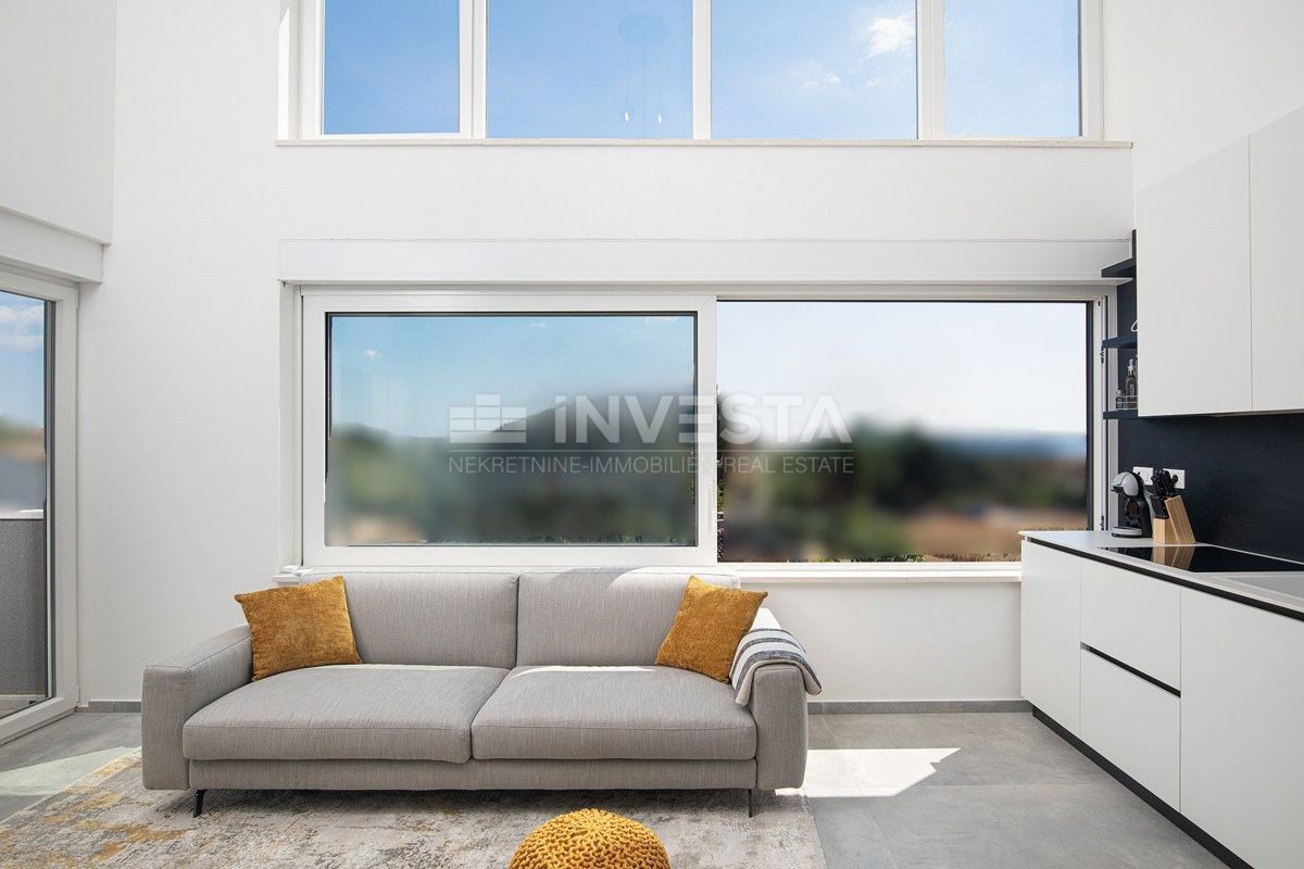 Fažana, Ampio Penthouse con Vista Mare