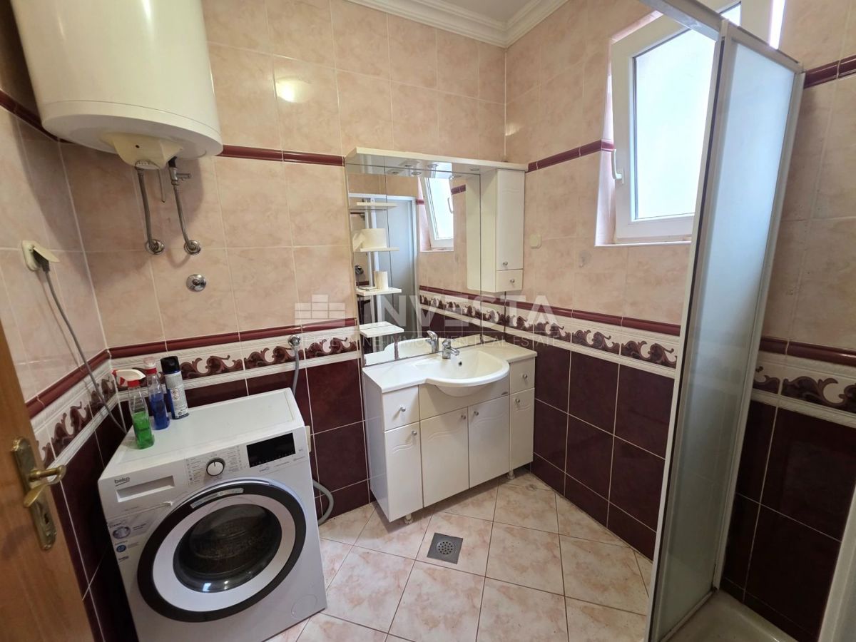 Fažana, zona Valbandon, monolocale in una posizione tranquilla