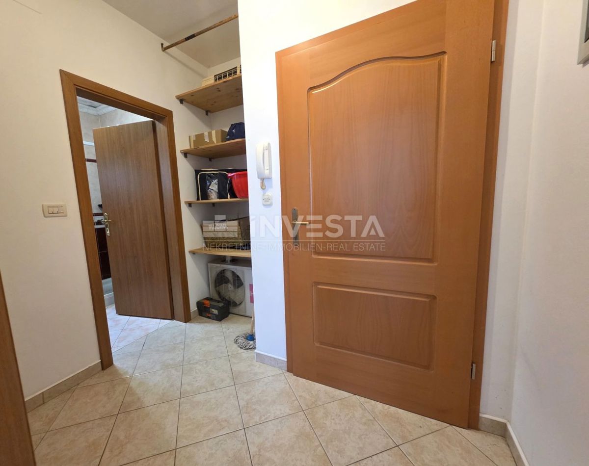 Fažana, zona Valbandon, monolocale in una posizione tranquilla