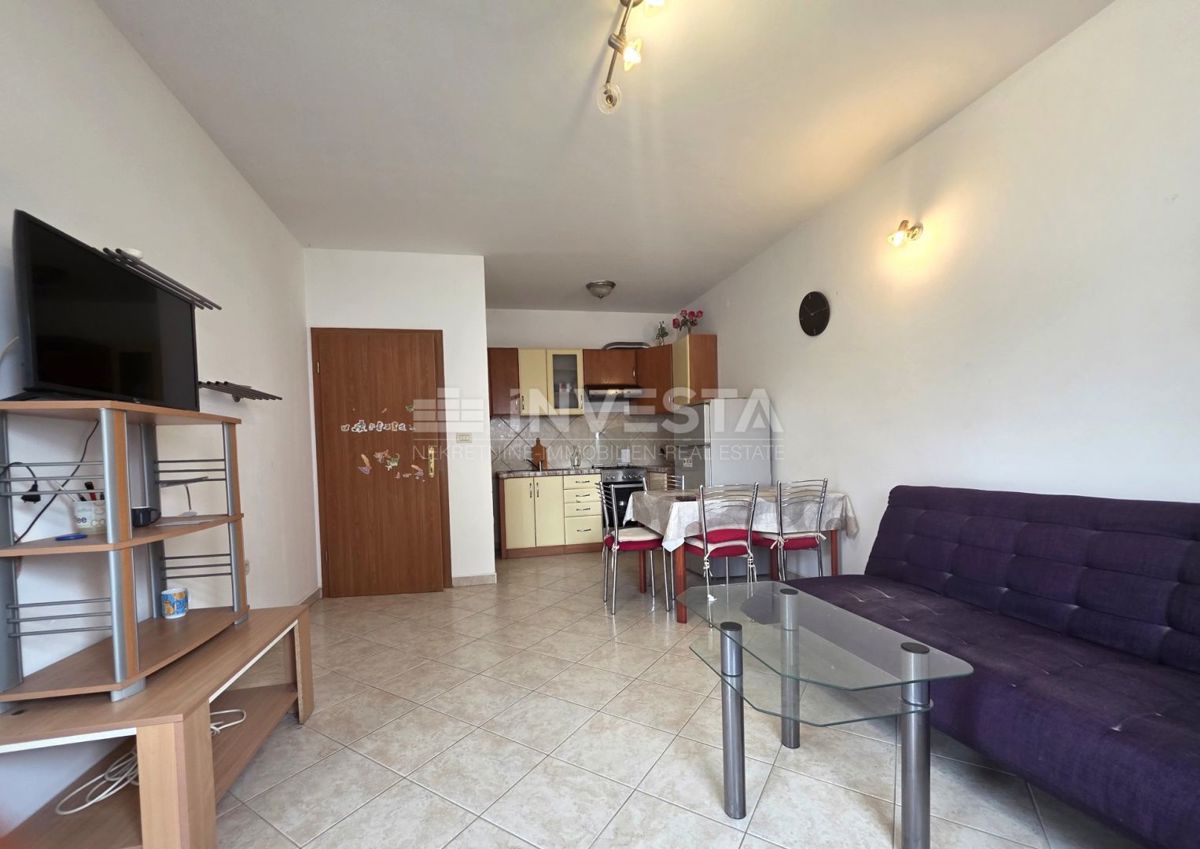 Fažana, zona Valbandon, monolocale in una posizione tranquilla