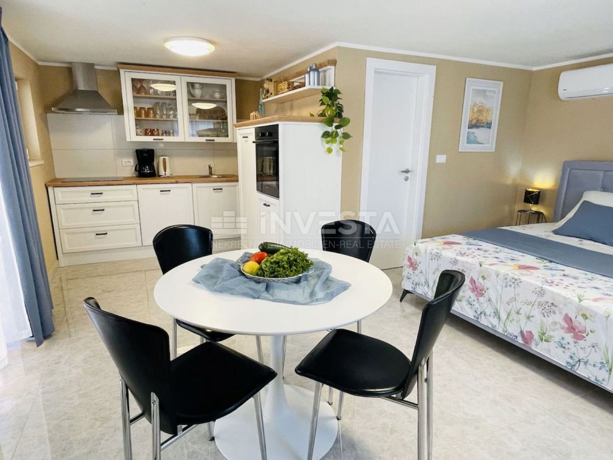 Barban, dintorni, casa con due appartamenti, piscina