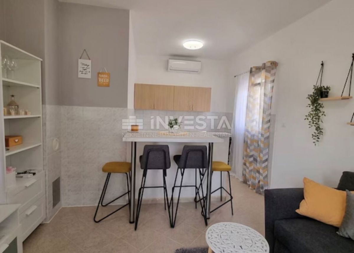 Barban, dintorni, casa con due appartamenti, piscina