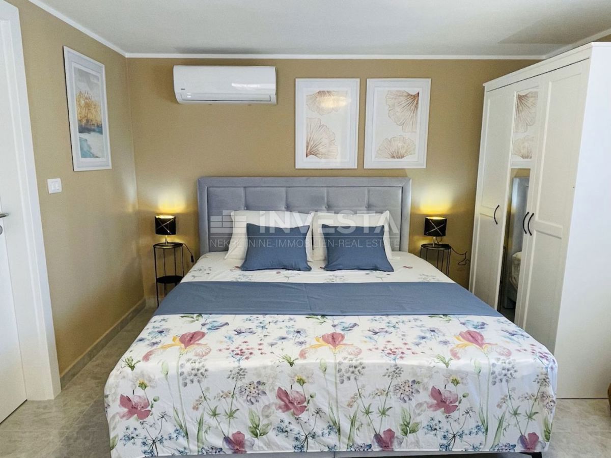 Barban, dintorni, casa con due appartamenti, piscina