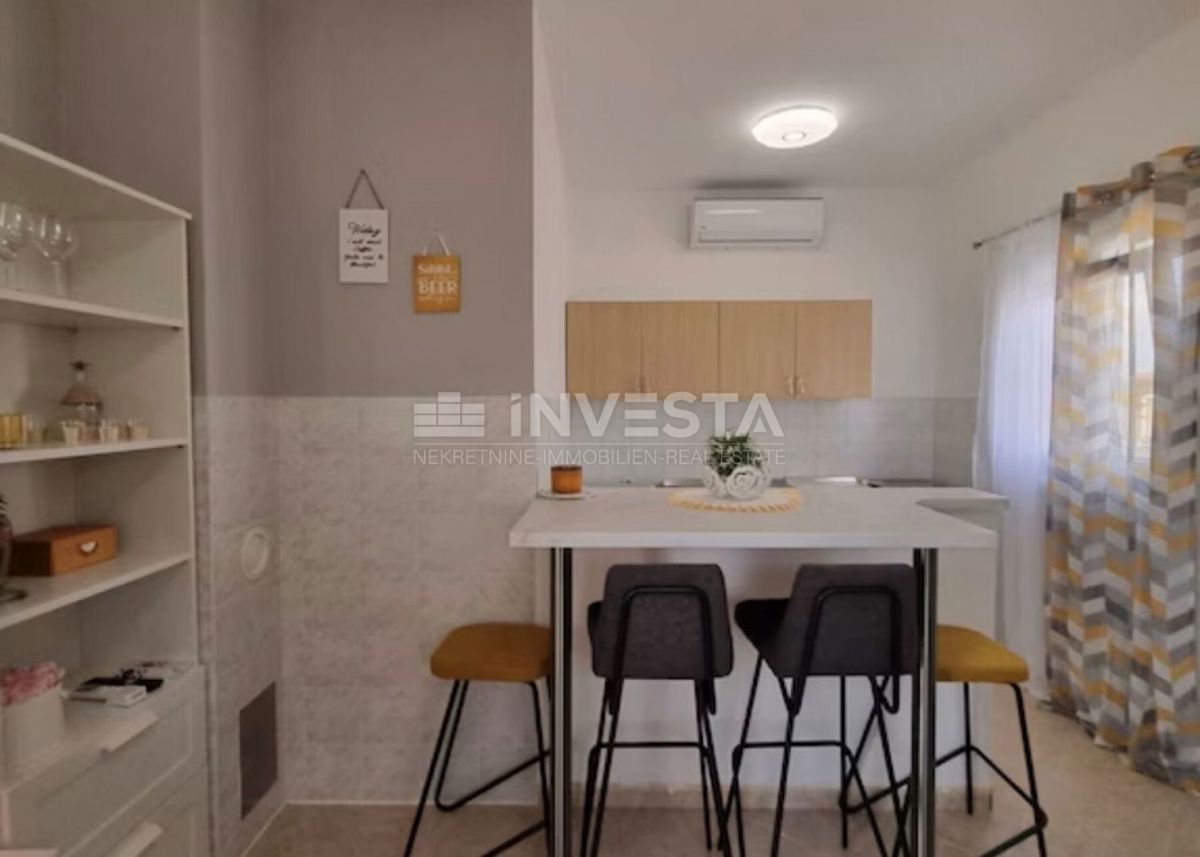 Barban, dintorni, casa con due appartamenti, piscina