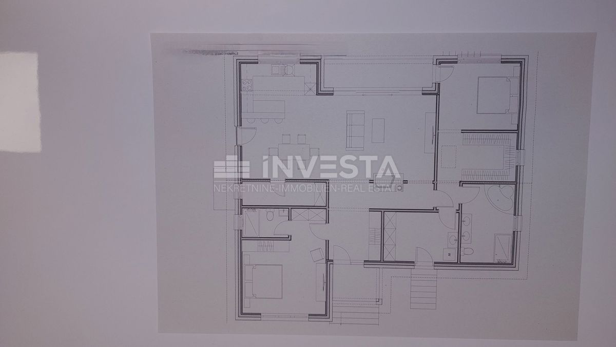 Casa intelligente con piscina