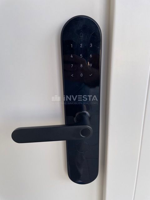 Casa intelligente con piscina