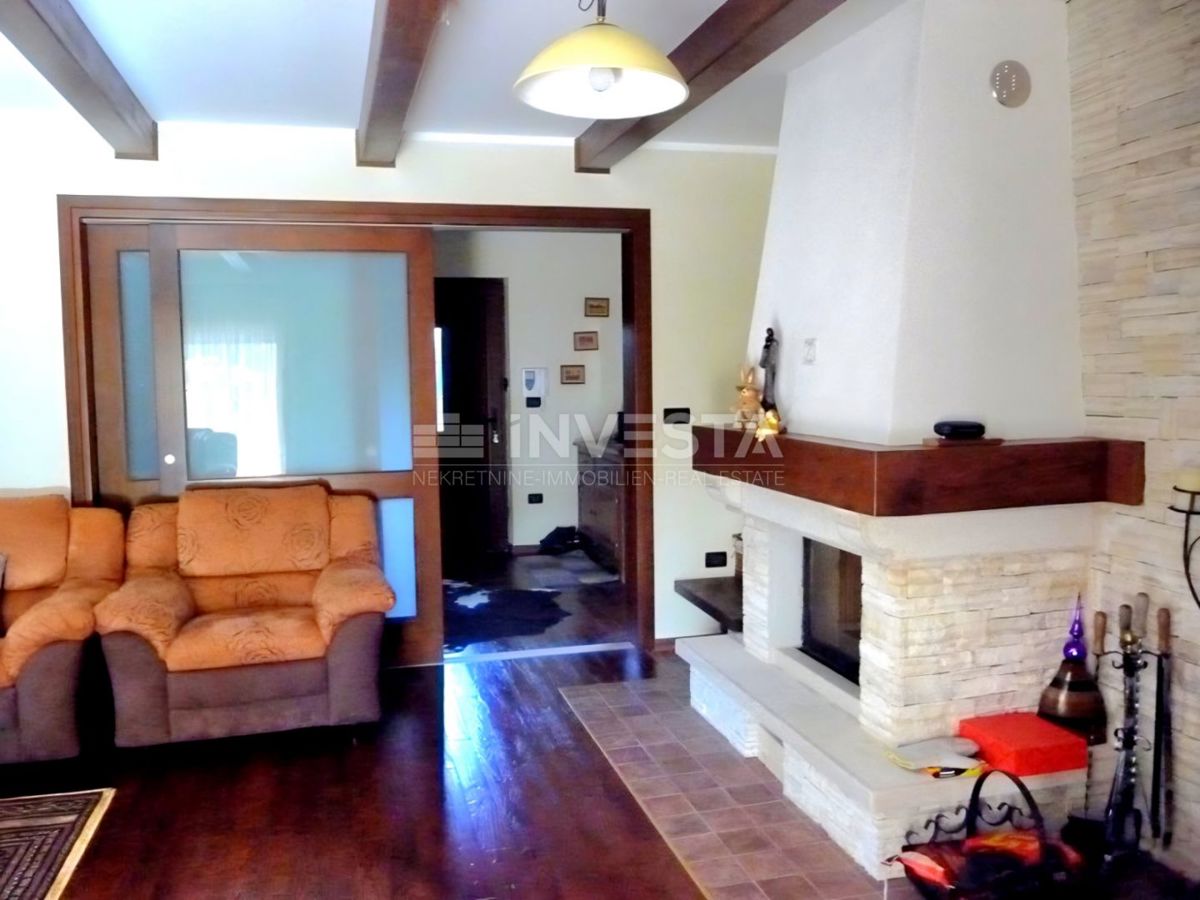 Umag, villa arredata in una posizione esclusiva vicino al mare