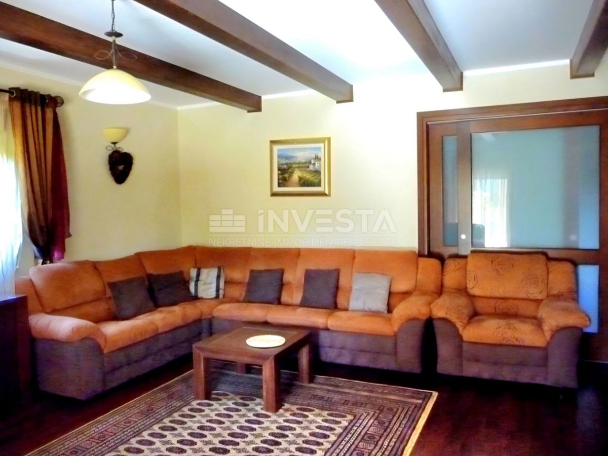 Umag, villa arredata in una posizione esclusiva vicino al mare