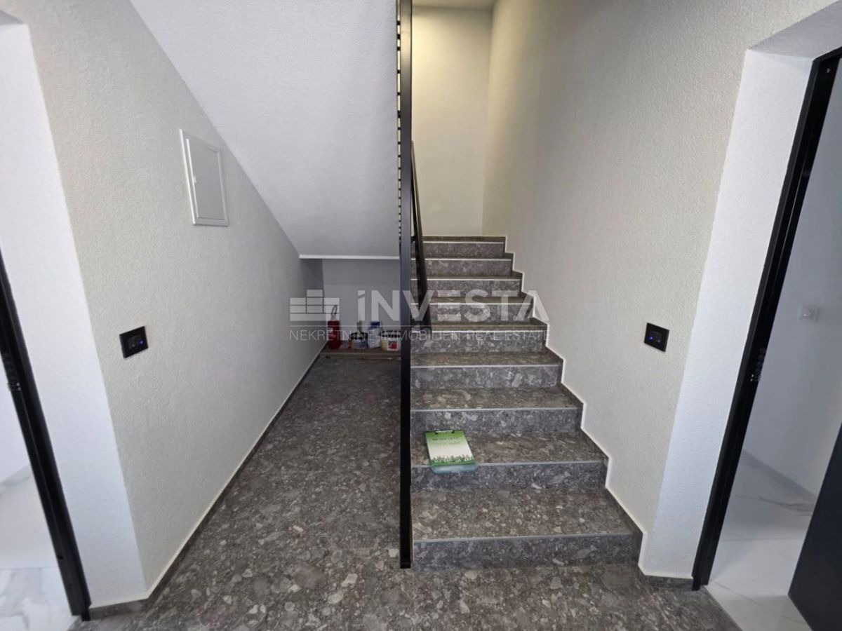 Valbandon, appartamento con due camere da letto e terrazza, nuova costruzione con certificato di agibilità