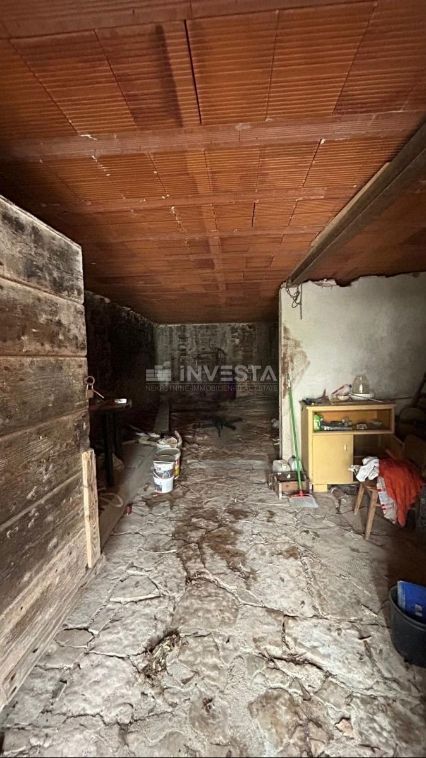 Casa con terreno edificabile nei dintorni di Pisino