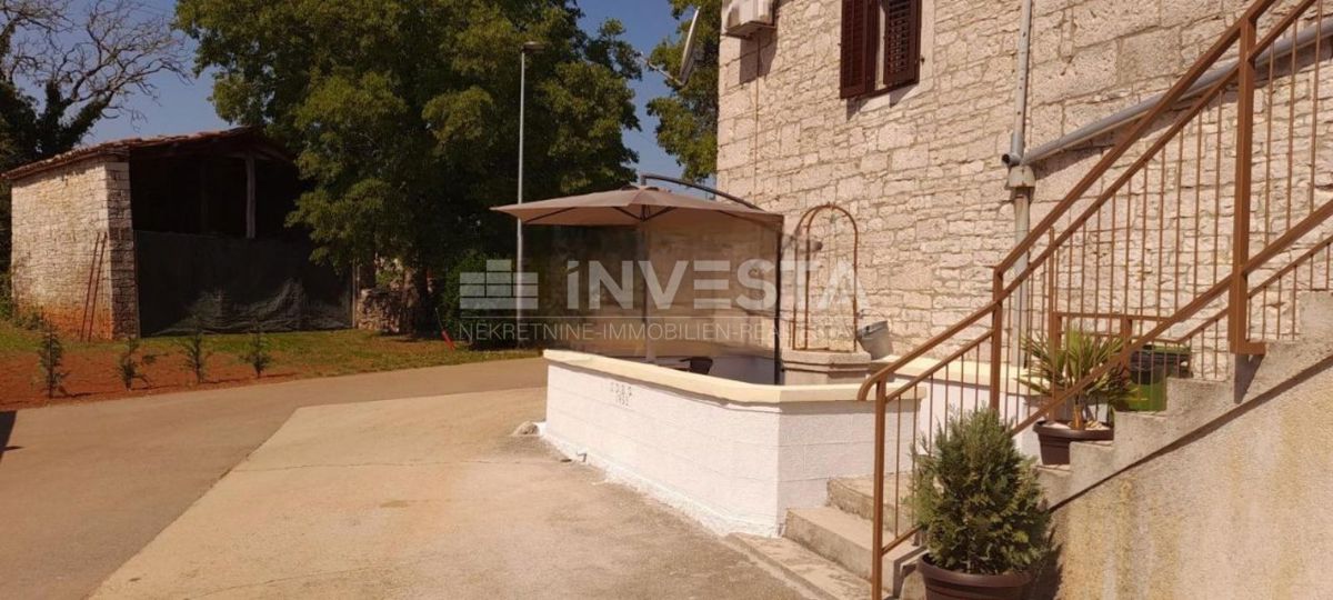 Casa con terreno edificabile nei dintorni di Pisino