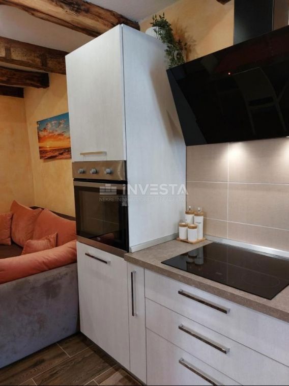 Casa con terreno edificabile nei dintorni di Pisino