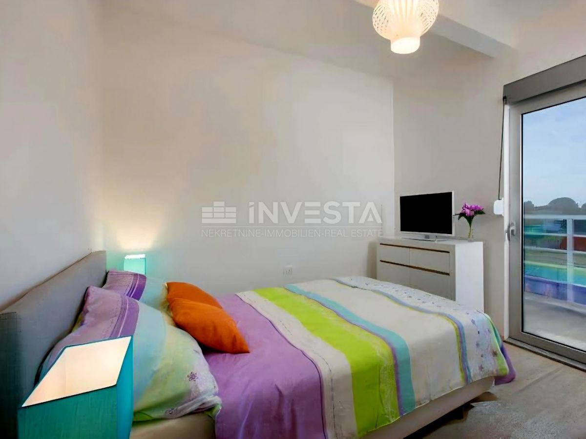 Vodnjan, villa impressionante con piscina riscaldata, ampio giardino