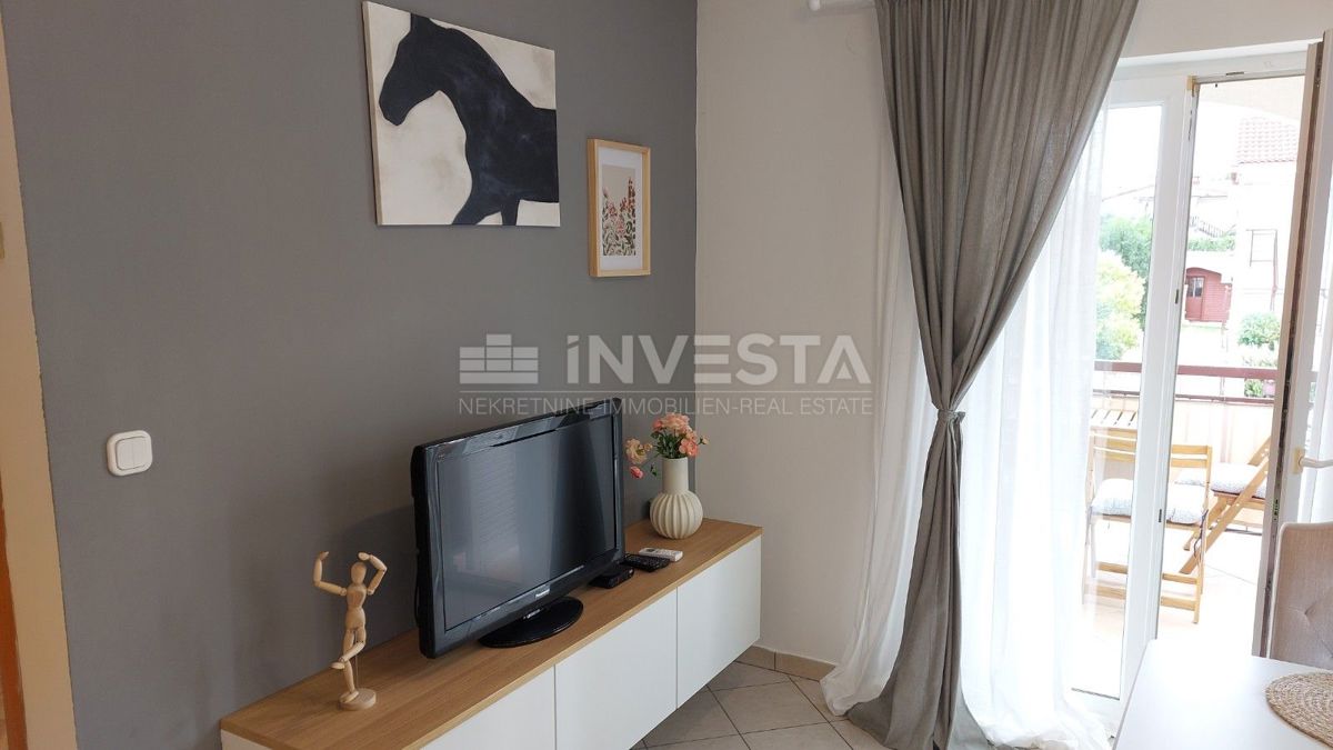 Novigrad, appartamento 52 m², due camere da letto, parcheggio