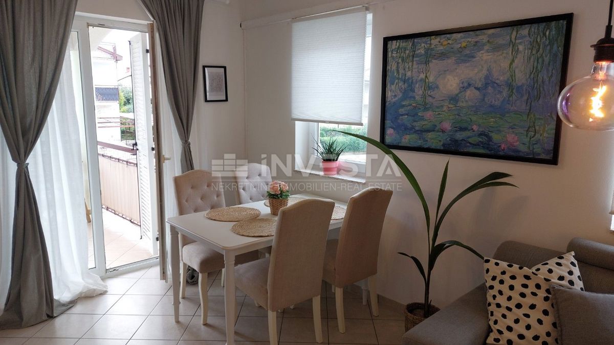 Novigrad, appartamento 52 m², due camere da letto, parcheggio