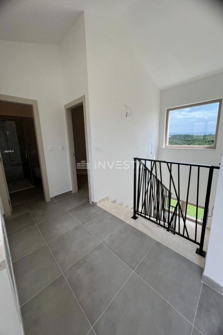 Croazia, Istria, Marčana, nuova villa moderna di 157 m² con piscina