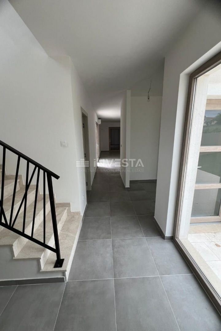 Croazia, Istria, Marčana, nuova villa moderna di 157 m² con piscina